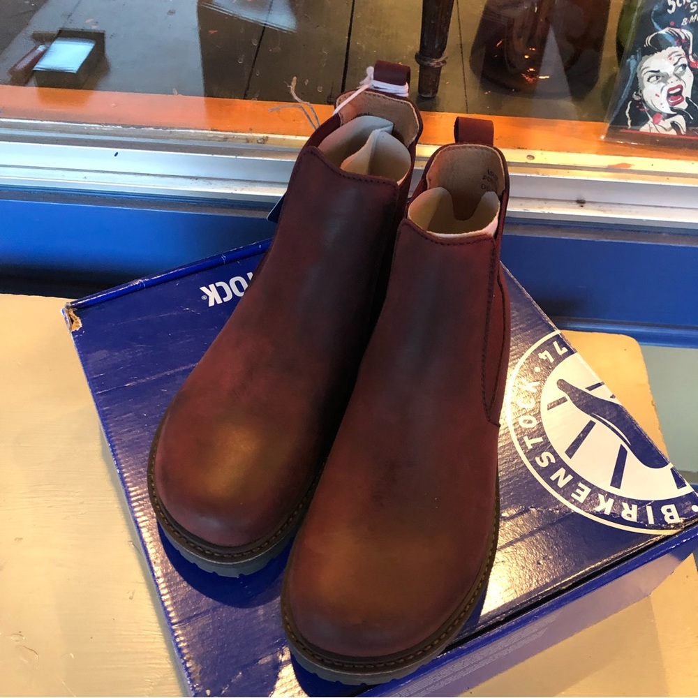 Gently worn Birkenstock Stalon 2 burgundy leather boots size 8 / size 39